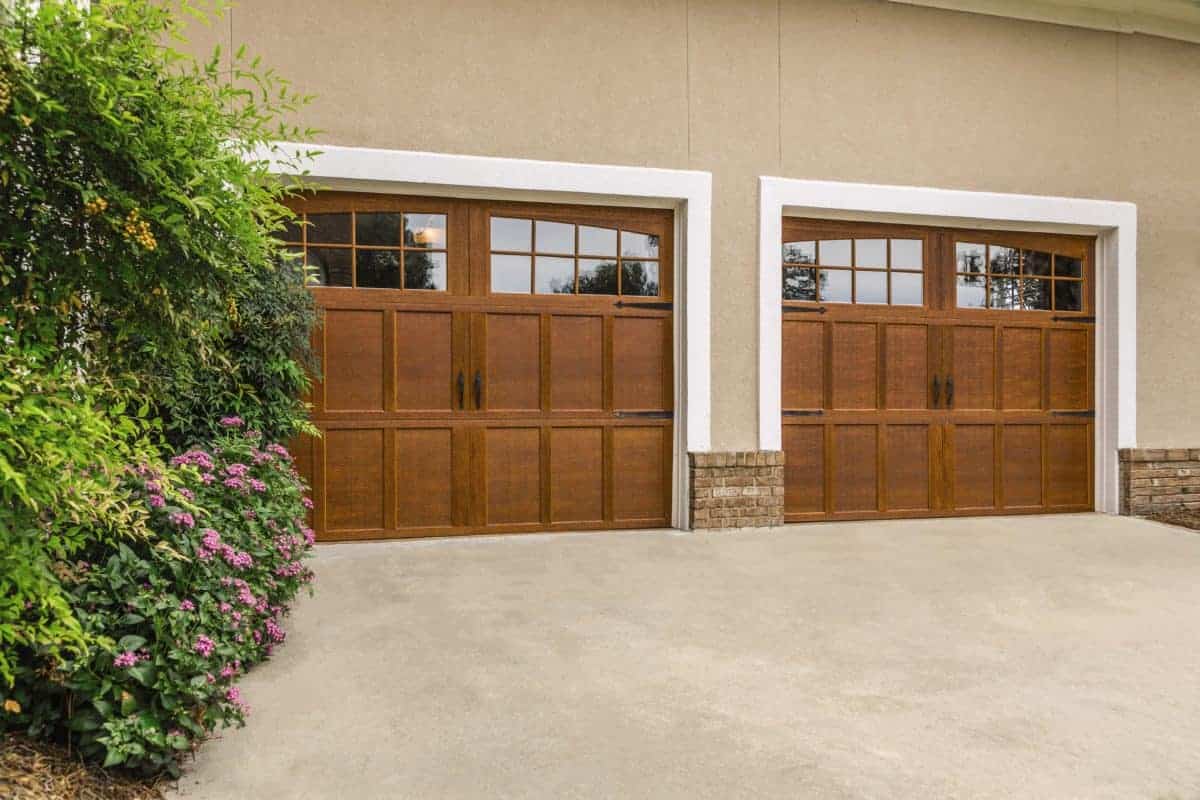 Overhead Door™ Carriage House Garage Doors Sales & Installation
