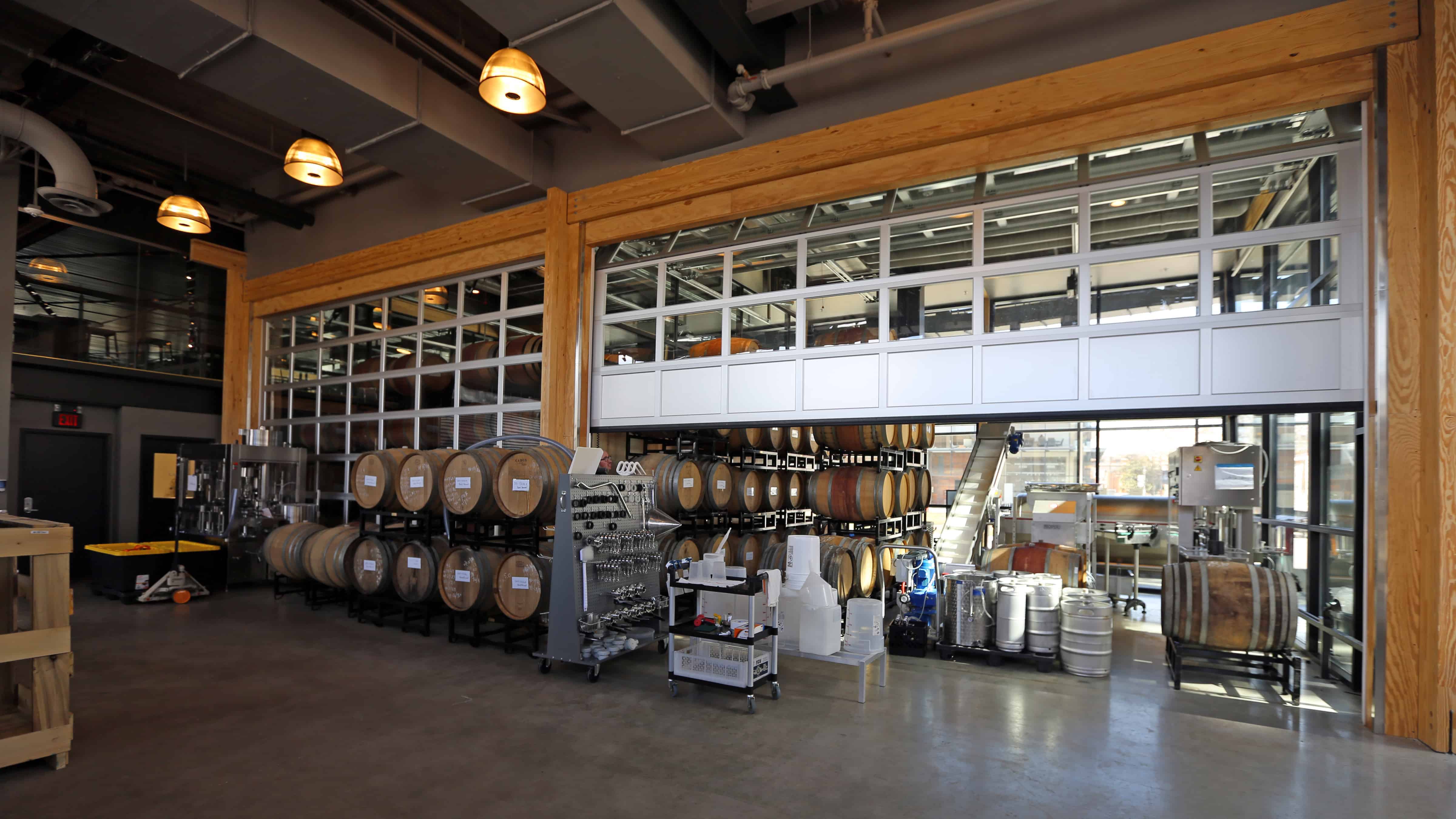 Distict Winery Full View Aluminum Glass Garage Doors Overhead Door